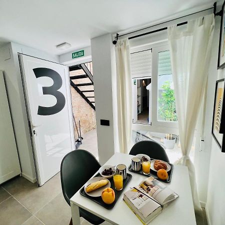 Cool Lofts Alameda Valencia Hotel ภายนอก รูปภาพ