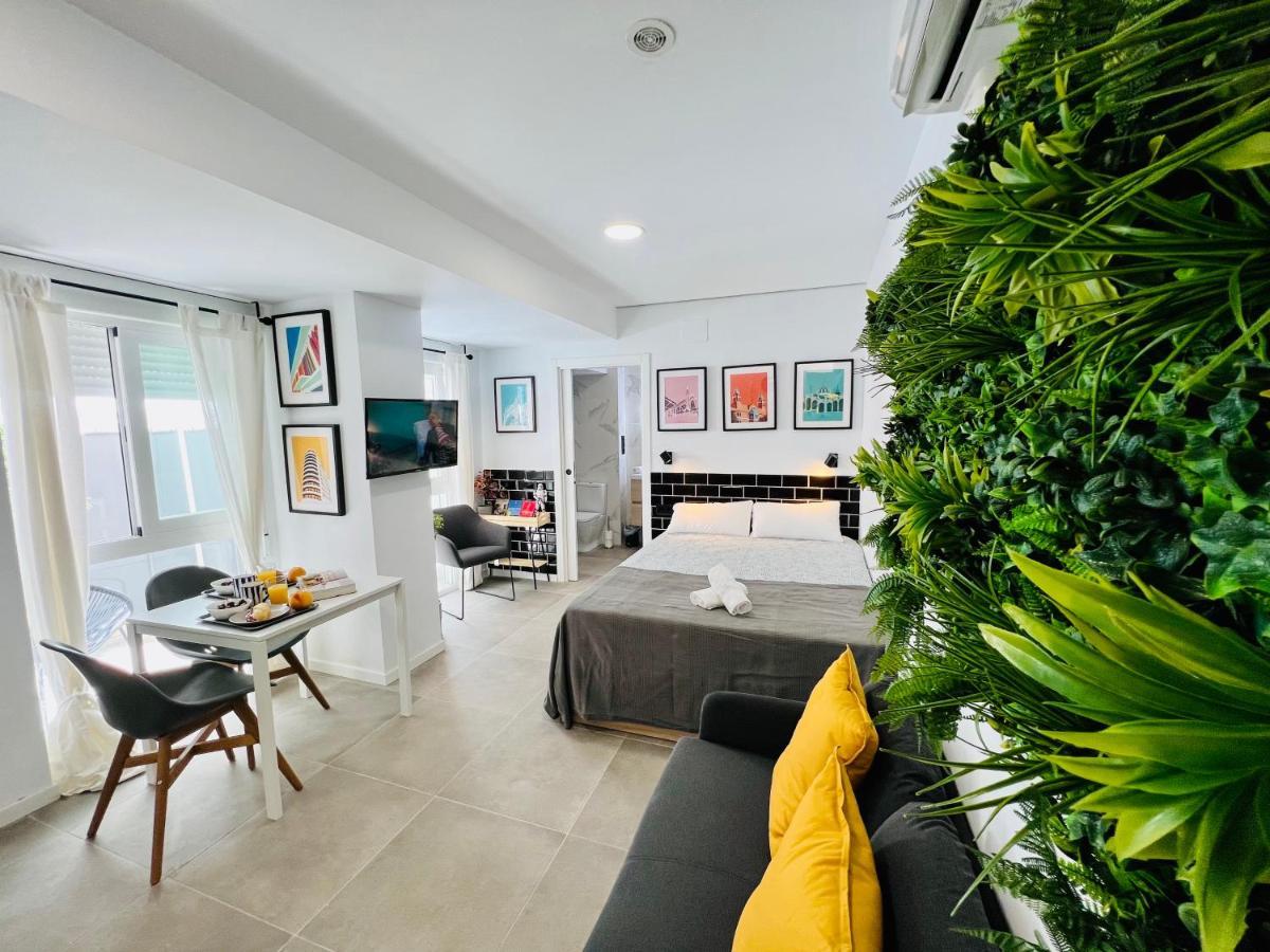Cool Lofts Alameda Valencia Hotel ภายนอก รูปภาพ
