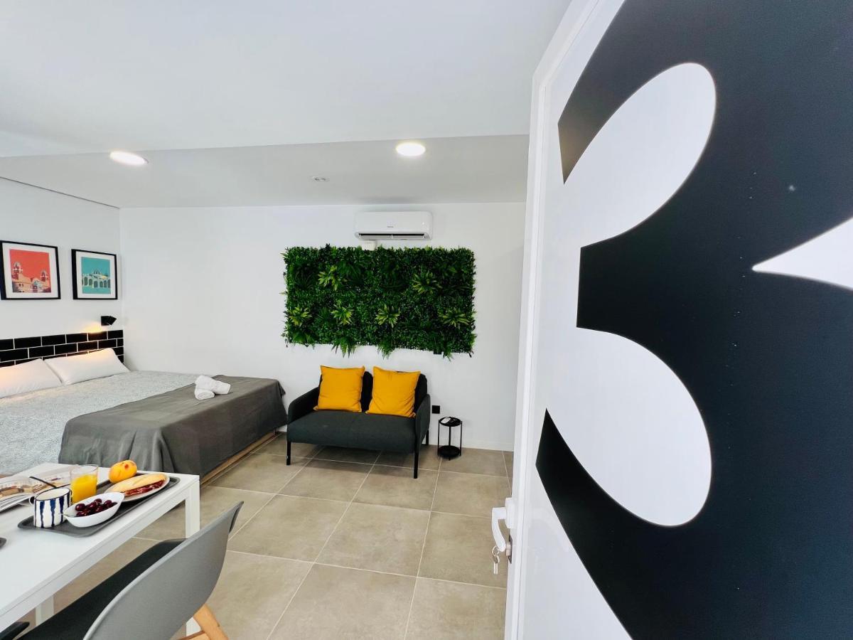 Cool Lofts Alameda Valencia Hotel ภายนอก รูปภาพ