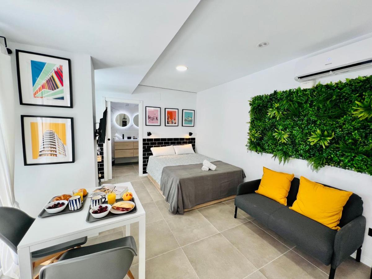 Cool Lofts Alameda Valencia Hotel ภายนอก รูปภาพ