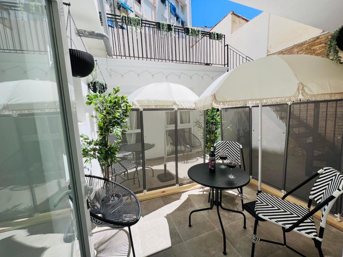 Cool Lofts Alameda Valencia Hotel ภายนอก รูปภาพ