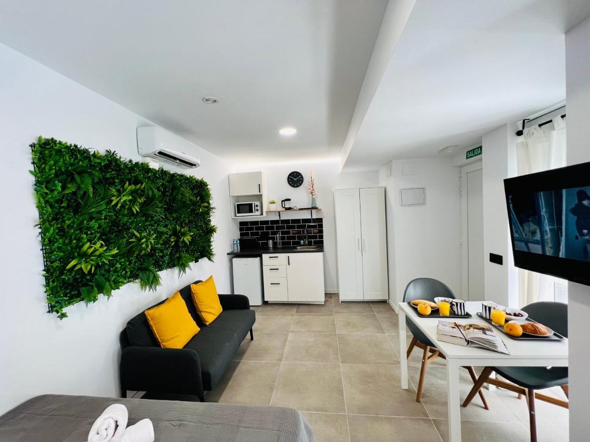 Cool Lofts Alameda Valencia Hotel ภายนอก รูปภาพ