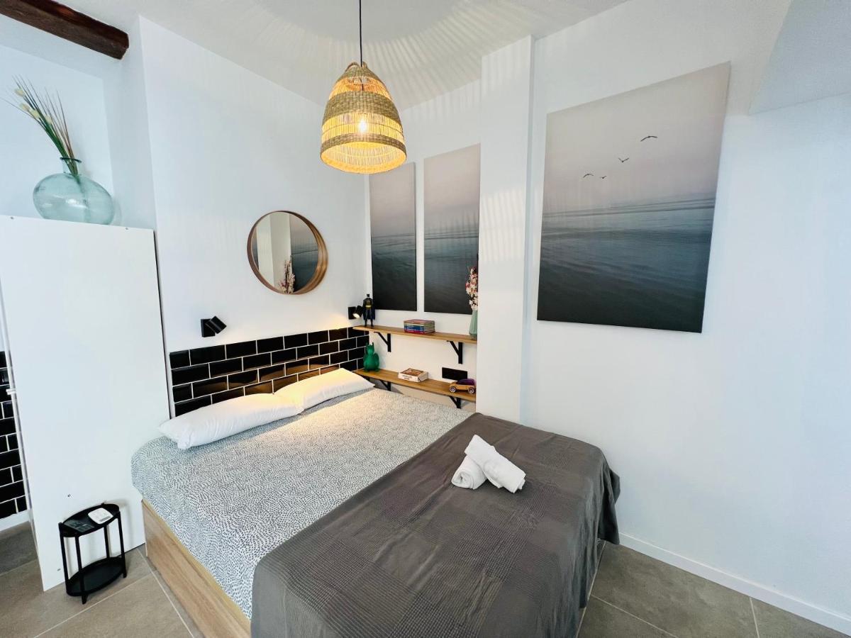 Cool Lofts Alameda Valencia Hotel ภายนอก รูปภาพ