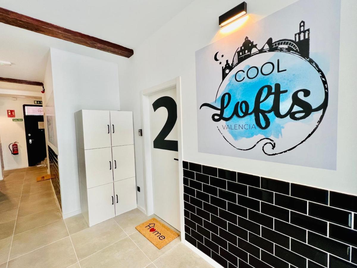Cool Lofts Alameda Valencia Hotel ภายนอก รูปภาพ