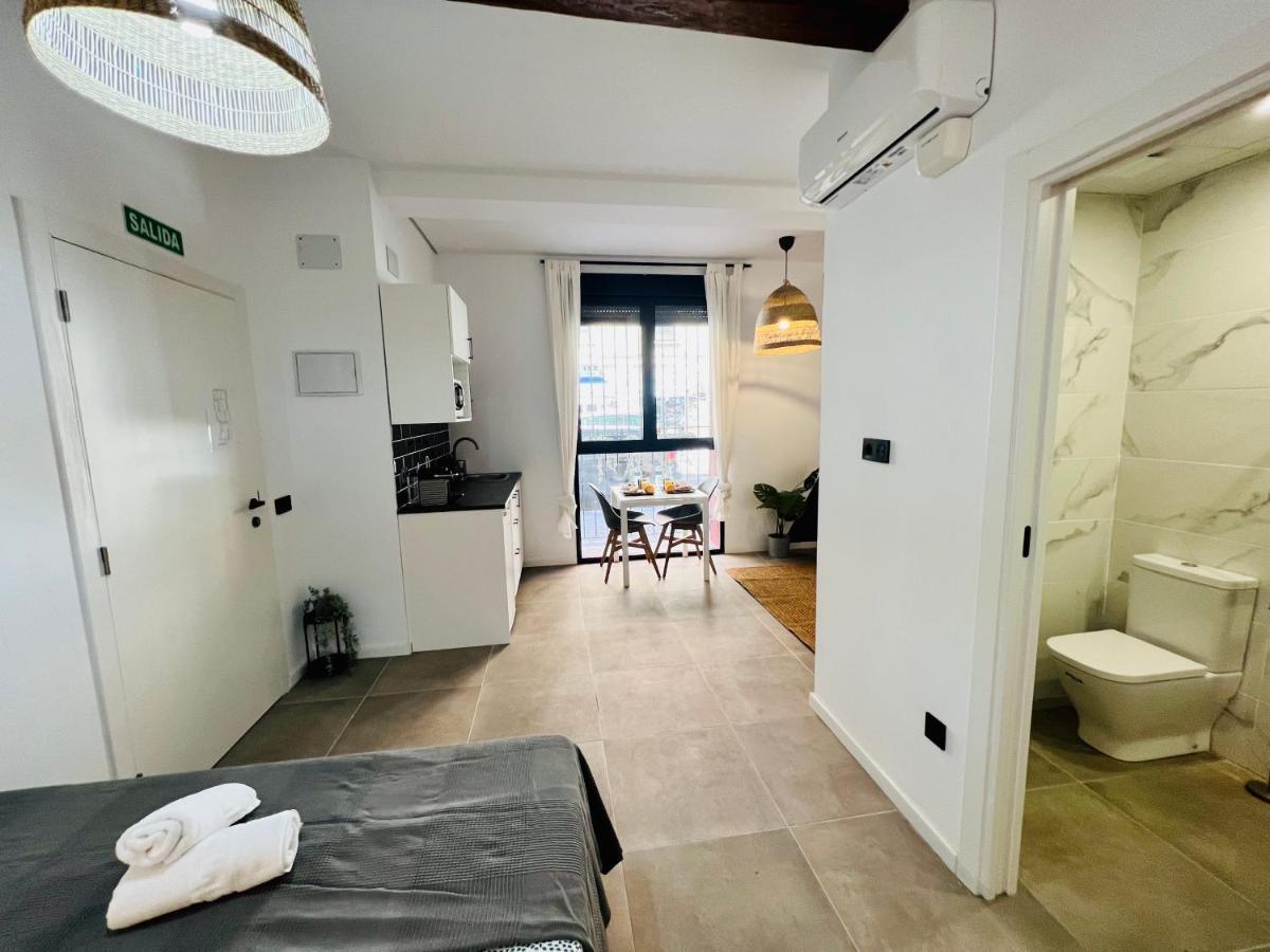 Cool Lofts Alameda Valencia Hotel ภายนอก รูปภาพ