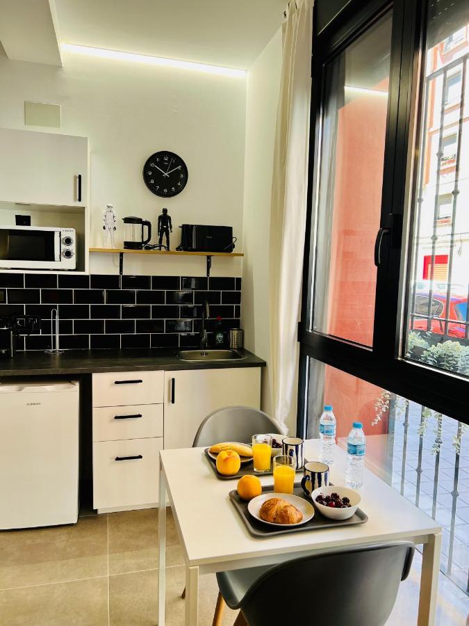 Cool Lofts Alameda Valencia Hotel ภายนอก รูปภาพ